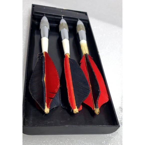 Vintage Unicorn Darrow Feather Chrome Darts 25g – Code 14 104 – Rare Collectible - Picture 7 of 16